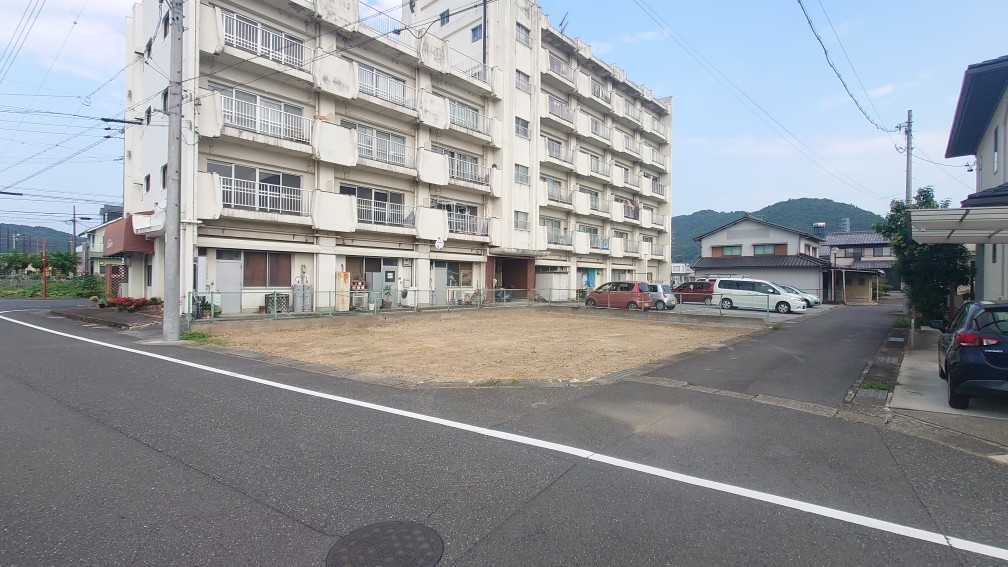 南東より撮影
