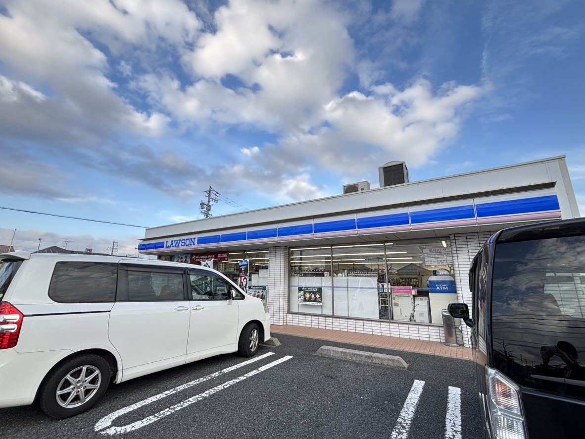 ローソン 大垣東前店 450m 徒歩6分